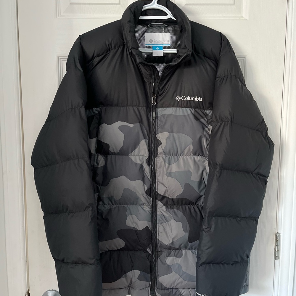 Columbia Black and Gray Camo Puffer Jacket